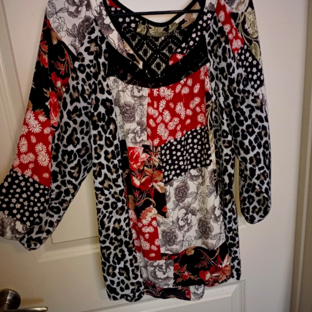 Lacy floral Blouse XL